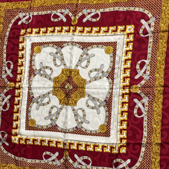 Womens Italian Silk Scarf Rich Red Gold White 100% Silk Italian 34X35 - Picture 2 of 6